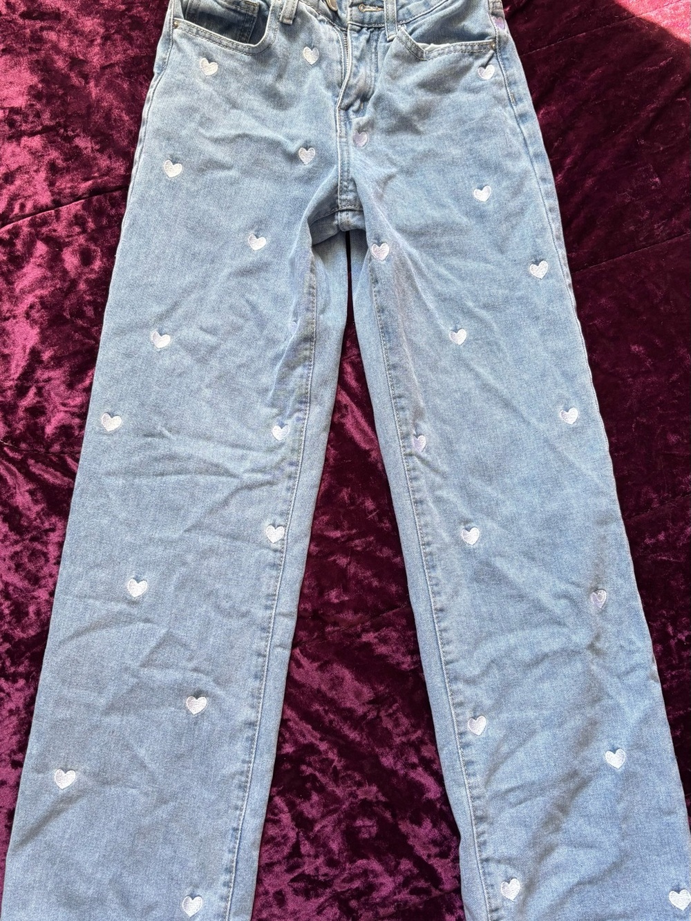 Light Blue Women's Heart Embroidered Straight-Leg Jeans